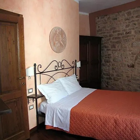 La Luna nel Borgo-2